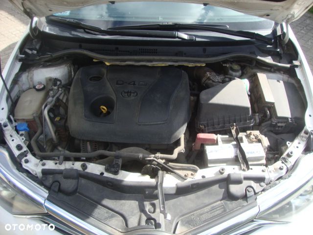 Toyota Auris 1.4 D-4D Dynamic - 10