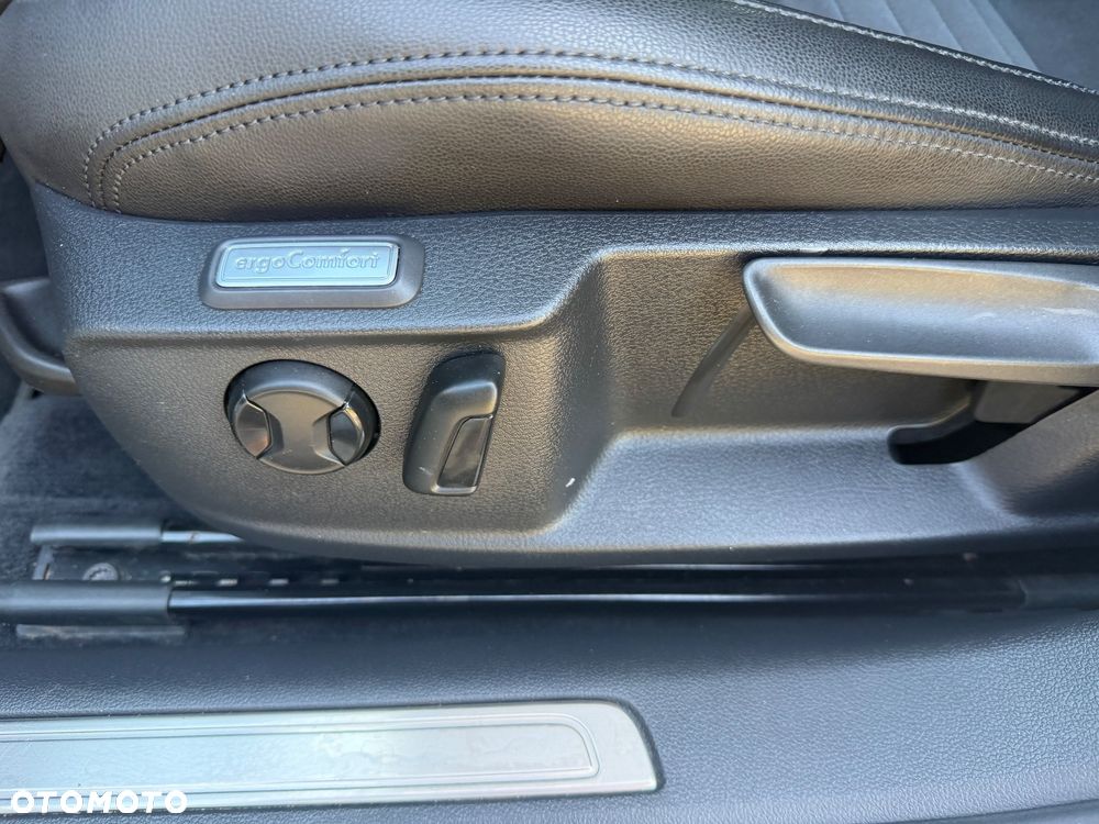 Volkswagen Passat 1.4 TSI Plug-In-Hybrid GTE - 37