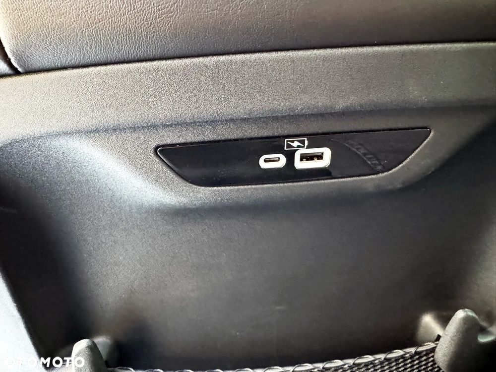 Chrysler Pacifica - 27