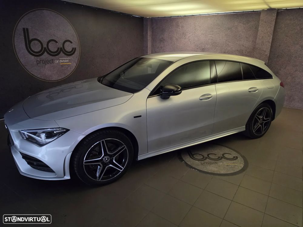 Mercedes-Benz CLA 250 e Shooting Brake AMG Line - 3