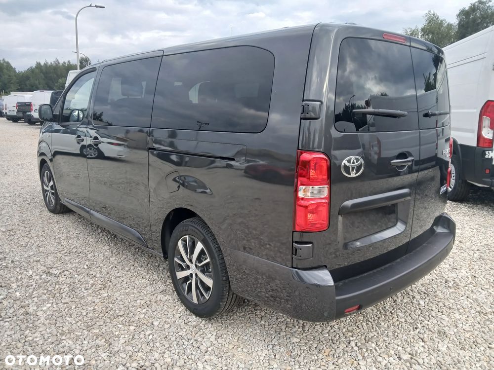 Toyota Proace Verso 2.2 D4-D Long Business - 33