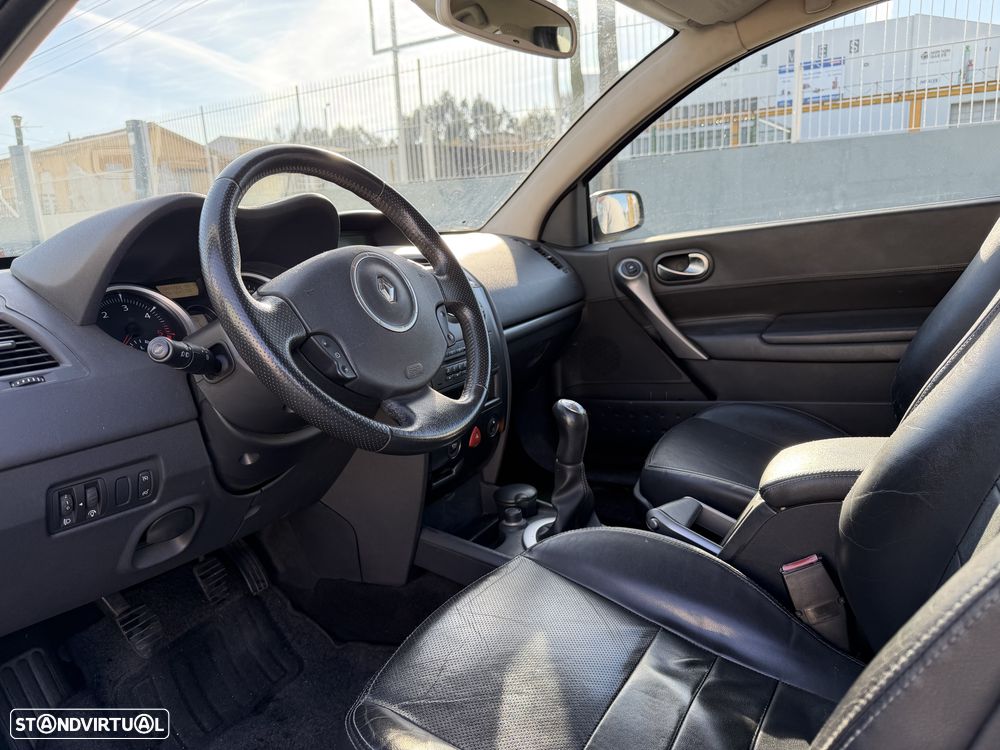 Renault Mégane - 10