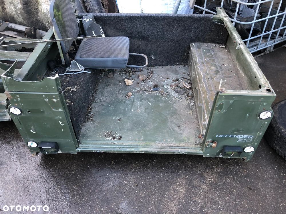 WANNA TYLNA LAND ROVER DEFENDER 90 - 1
