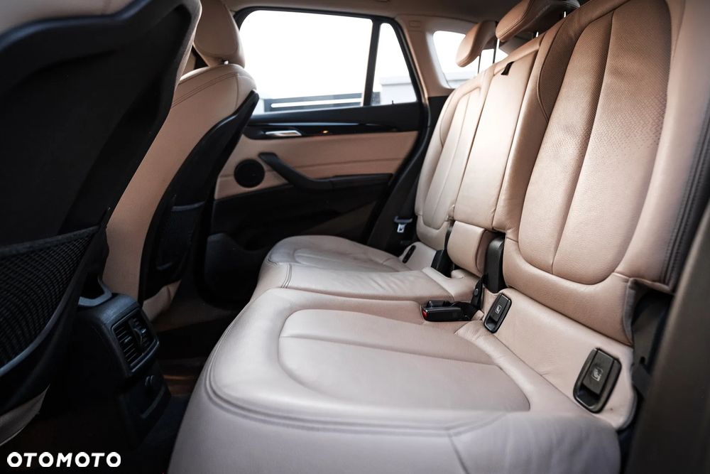 BMW X1 - 13