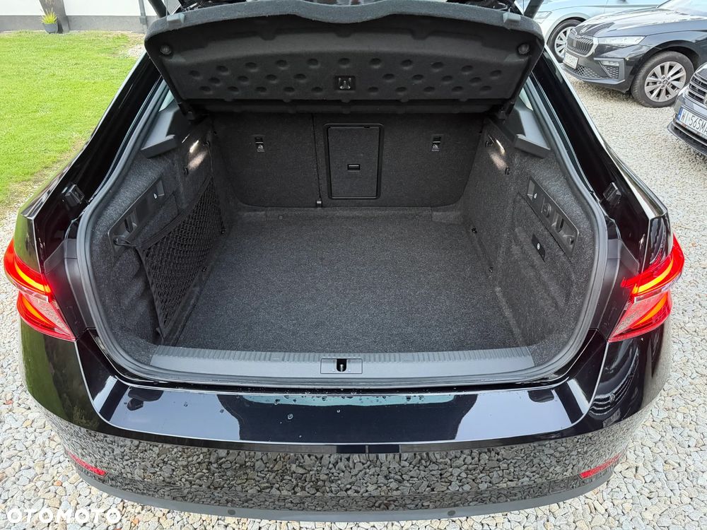 Skoda Superb 2.0 TDI SCR Style - 27