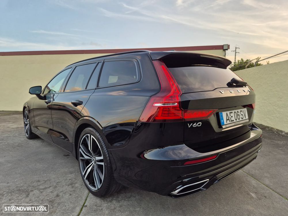Volvo V60 2.0 B4 R-Design Geartronic - 3