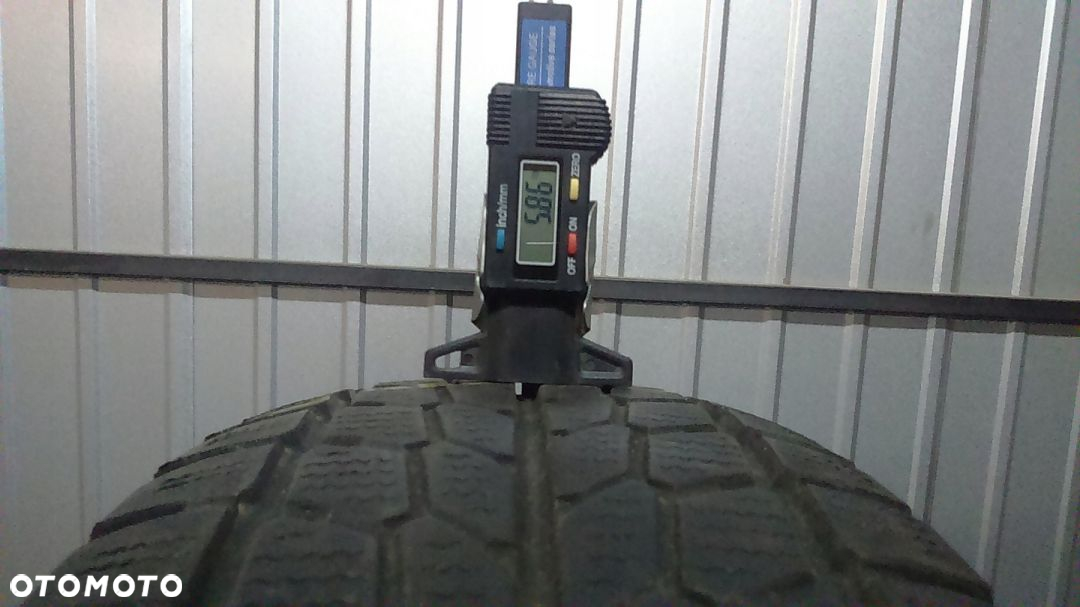 R16C 205/75 110/108R Falken Eurowinter HS437 Van - 4