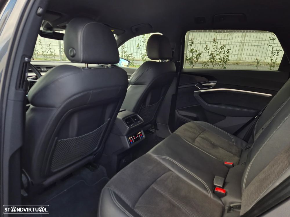 Audi e-tron 50 quattro S line - 8