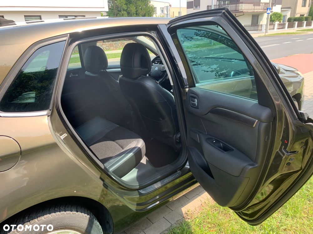 Citroën C4 1.6 HDi Exclusive - 26