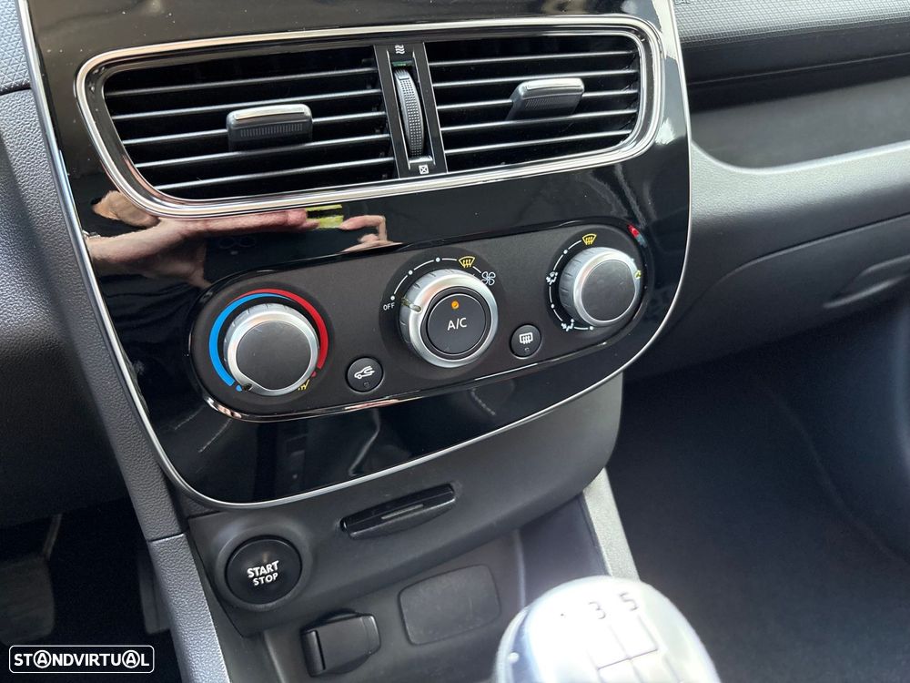 Renault Clio Sport Tourer 0.9 TCe Limited Edition - 37