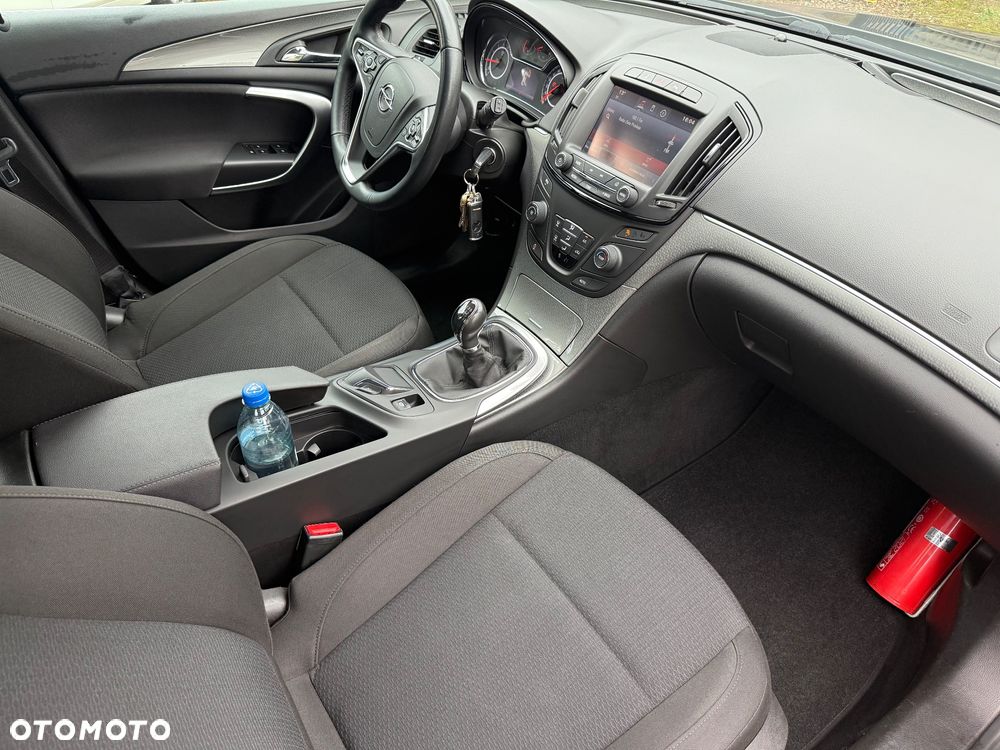 Opel Insignia - 8