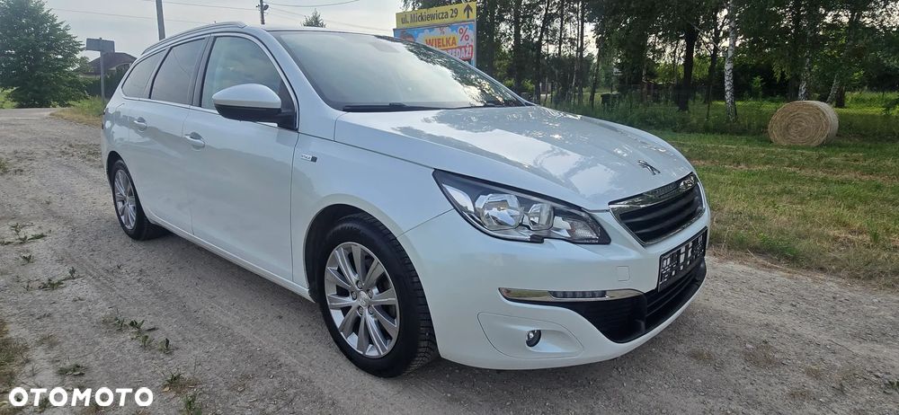 Peugeot 308 1.6 BlueHDi Allure S&S - 9