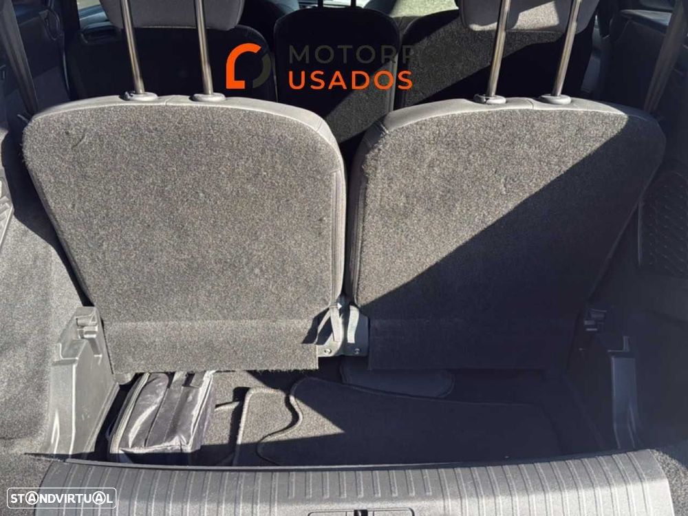 Peugeot 5008 1.2 Hybrid Allure e-DCS6 - 15