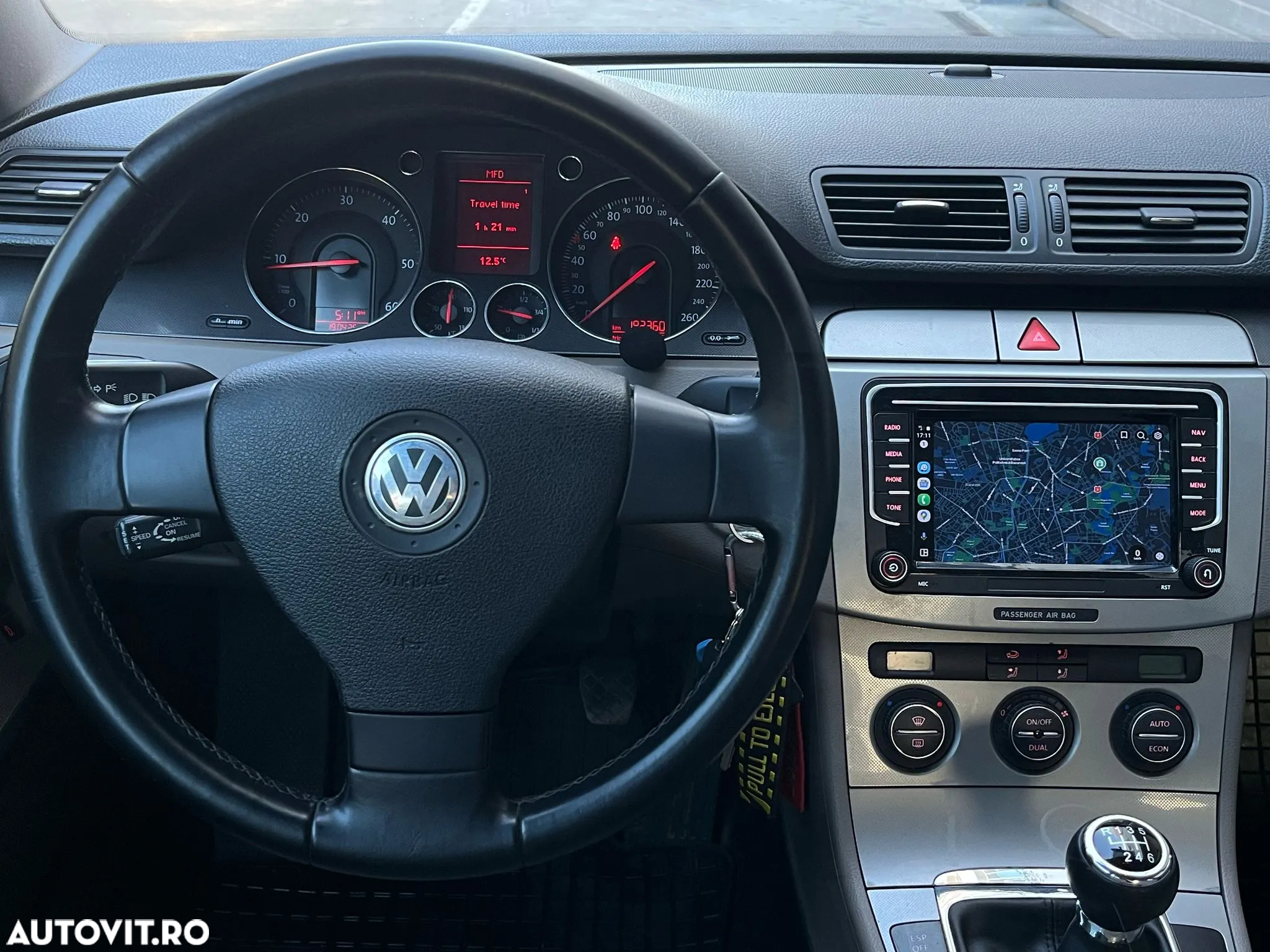 Volkswagen Passat - 10