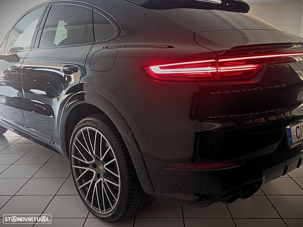 Porsche Cayenne Coupé E-Hybrid Black Edition - 10