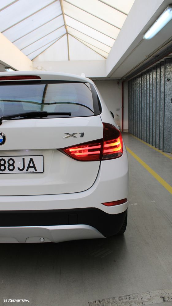 BMW X1 sDrive18d Sport Line - 43