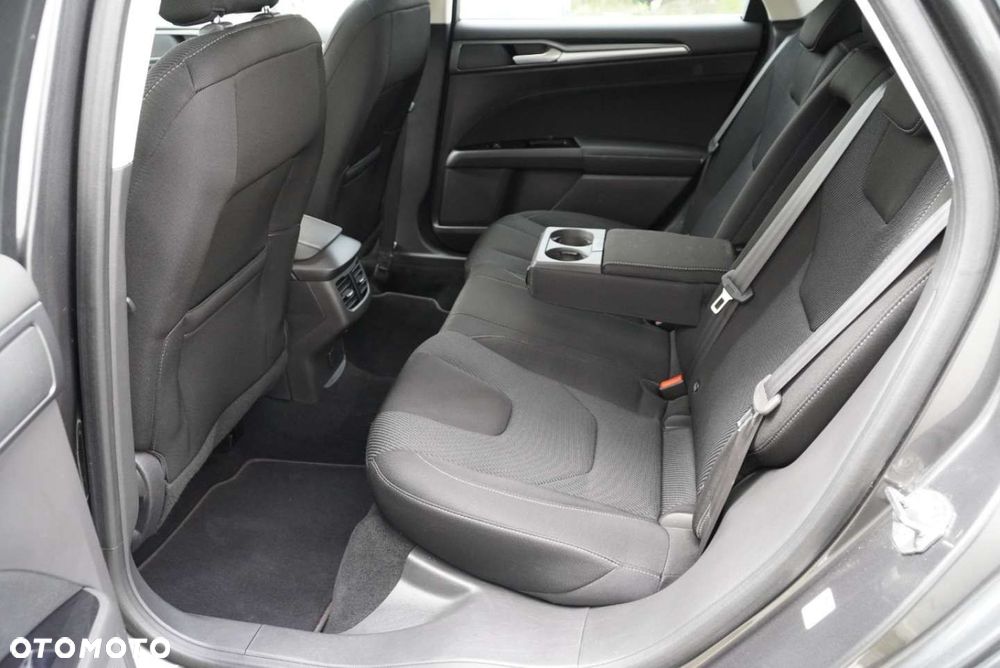 Ford Mondeo - 8