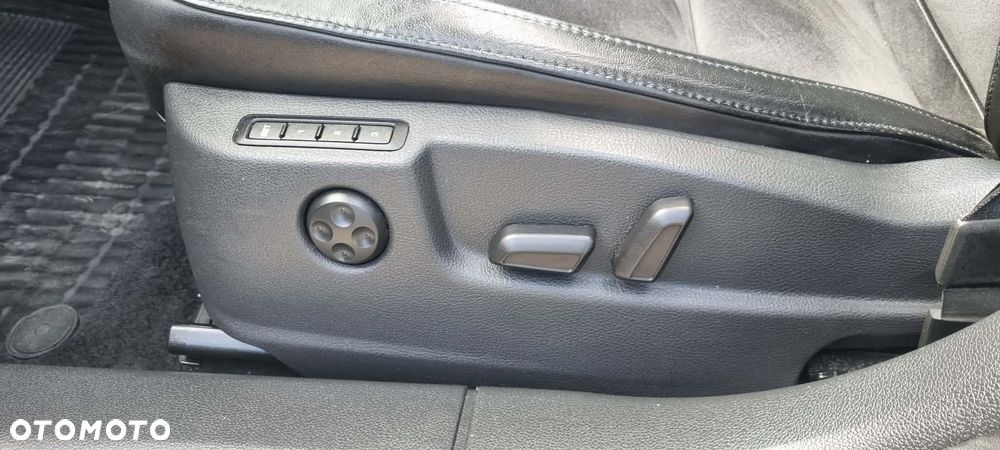 Skoda Superb 2.0 TDI Elegance - 11