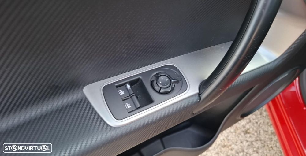 Alfa Romeo MiTo 1.4 T MultiAir Quadrifoglio Verde - 19