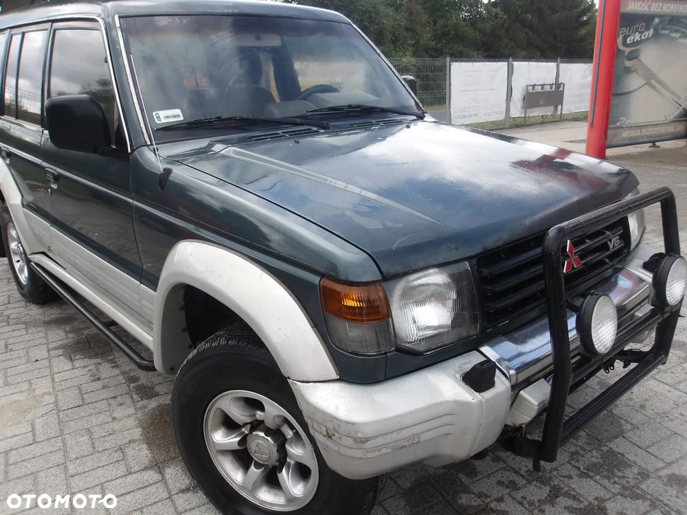 Mitsubishi Pajero - 9
