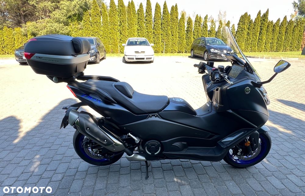 Yamaha Tmax - 12