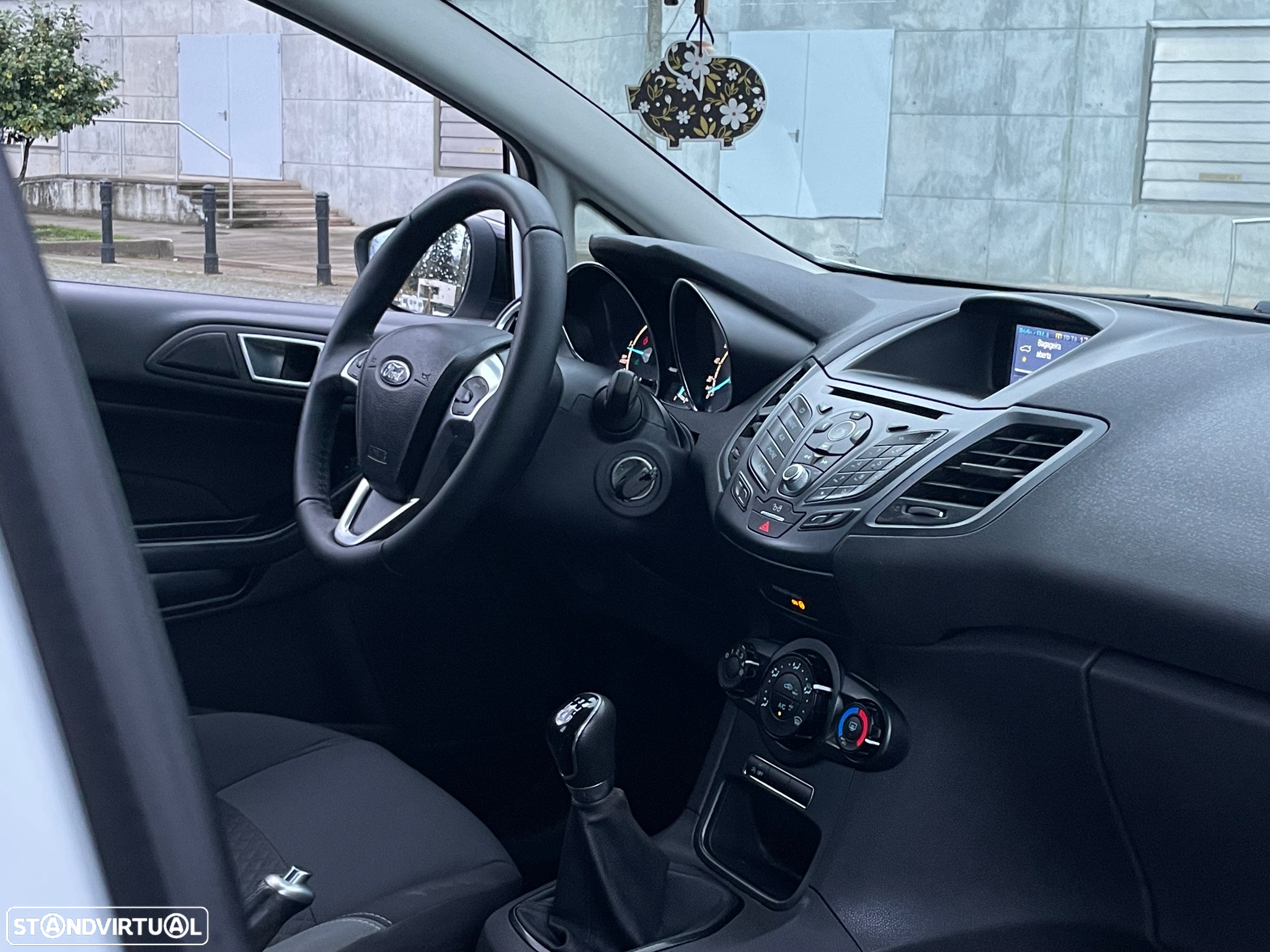 Ford Fiesta 1.5 TDCi Trend - 17
