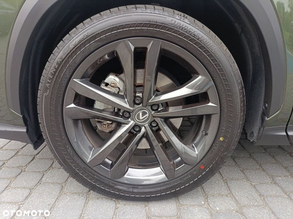 Lexus NX 350h Prestige AWD - 35