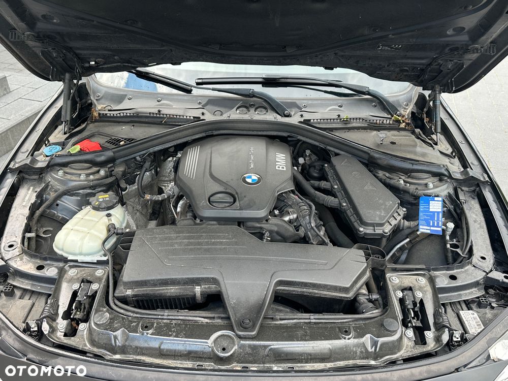 BMW Seria 3 - 26