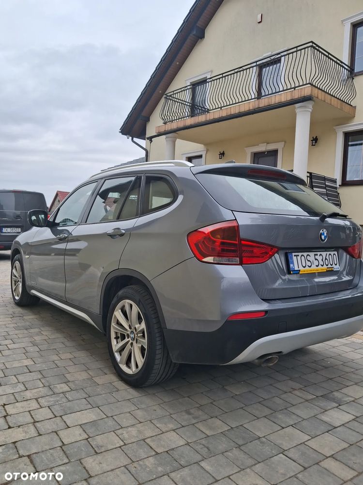 BMW X1 xDrive18d xLine - 9