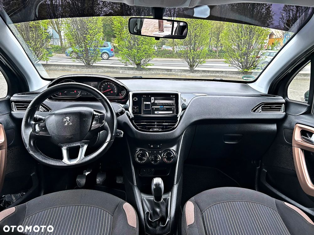 Peugeot 208 e-HDi 92 Stop&Start Style - 24