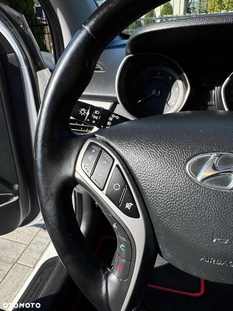 Hyundai i30 - 19
