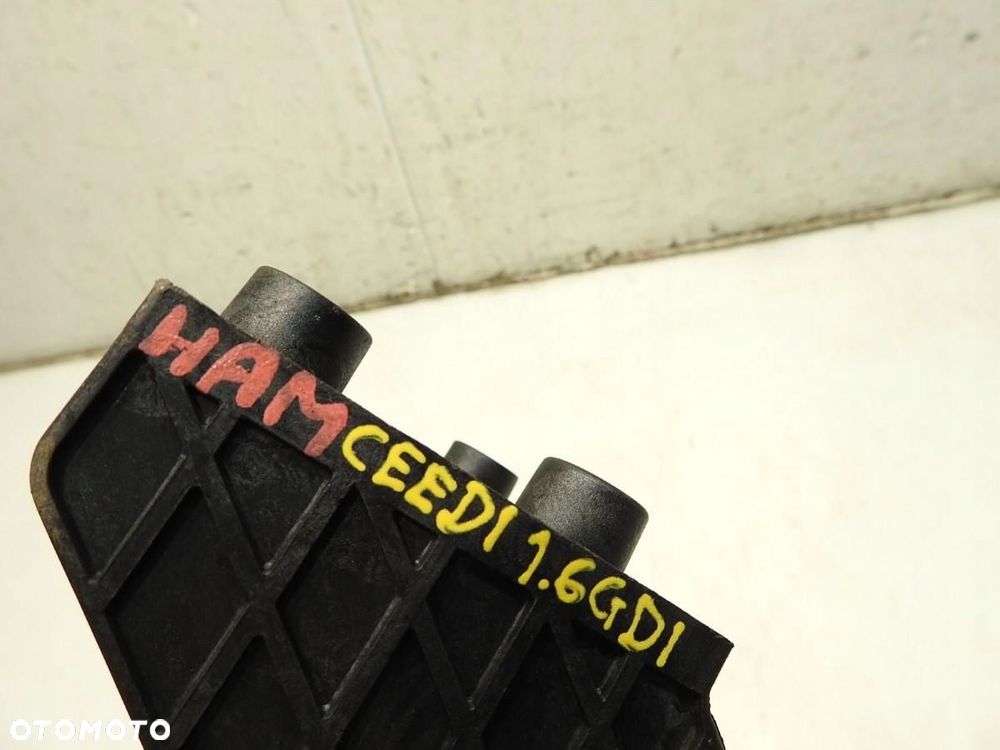 PEDAŁ HAMULCA KIA CEED I 1.6 GDI - 2