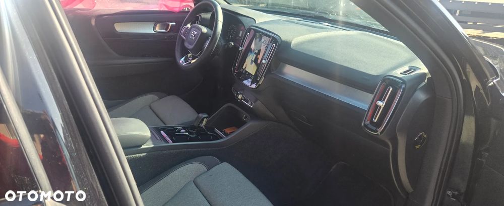 Volvo XC 40 T2 Plus Dark - 15