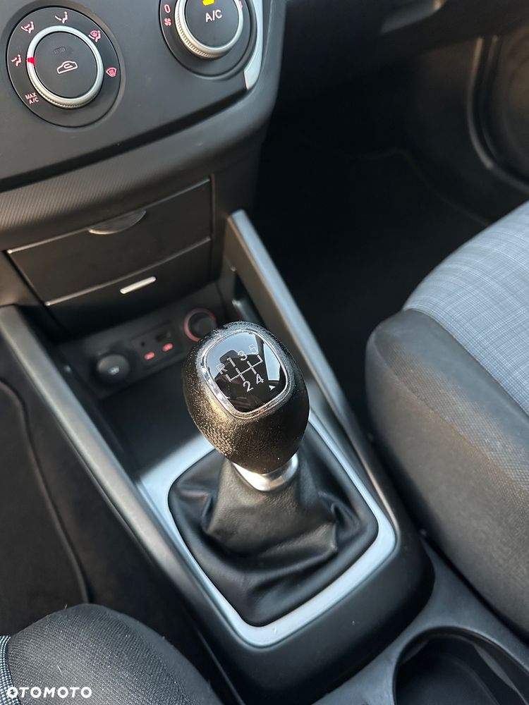 Kia Ceed 1.4 L Euro2012 - 28