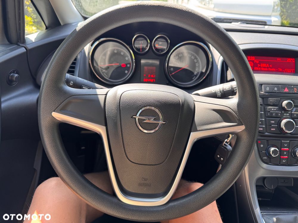 Opel Astra 1.6 Cosmo EU6 - 17