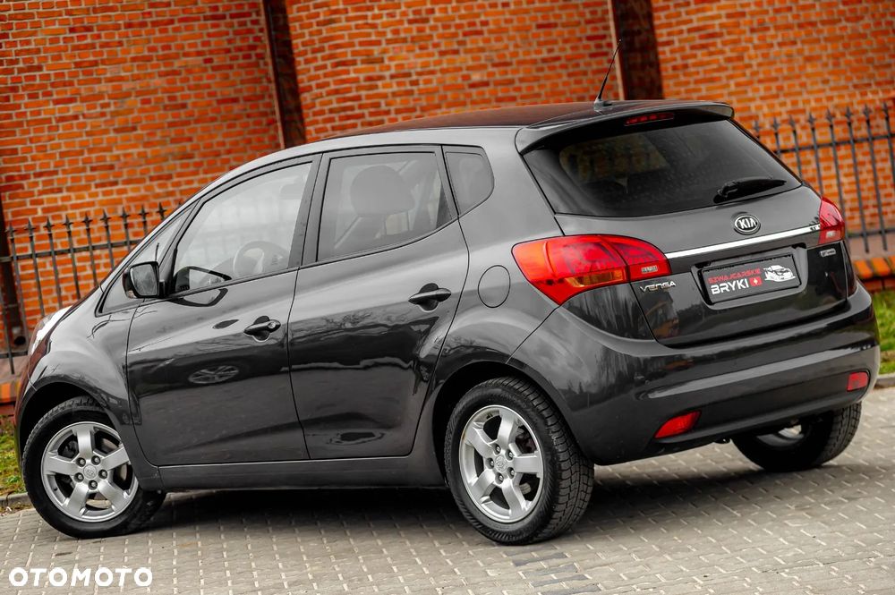 Kia Venga 1.6 CVVT Platinum Edition - 9