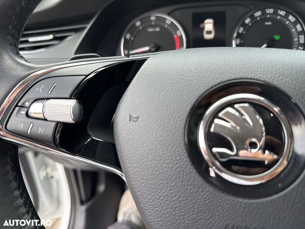 Skoda Octavia 1.5 TSI DSG Mild Hybrid Ambition - 16