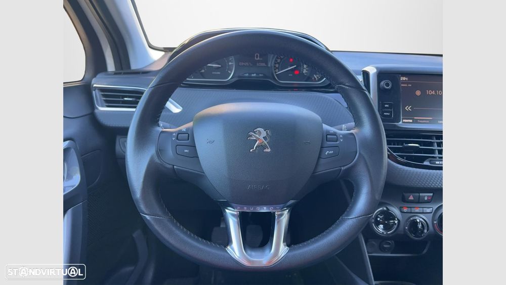 Peugeot 2008 1.2 PureTech Style - 11