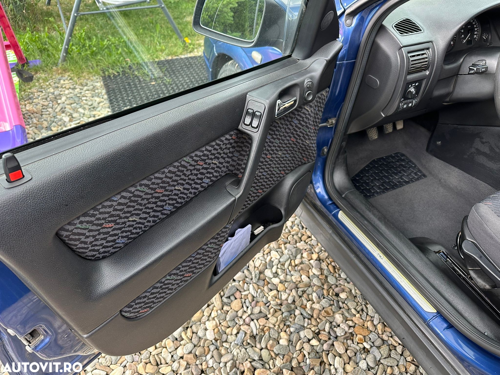 Opel Astra 1.6 - 10