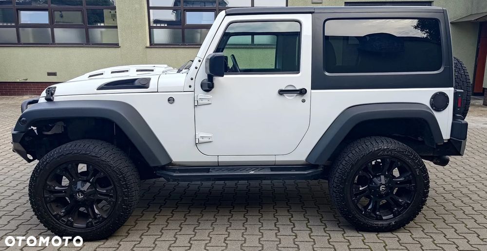 Jeep Wrangler - 2