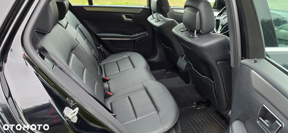 Mercedes-Benz Klasa E 220 CDI BlueEff Avantgarde - 9