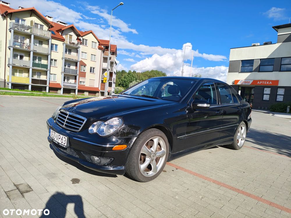 Mercedes-Benz Klasa C 230 Sport Edition - 4
