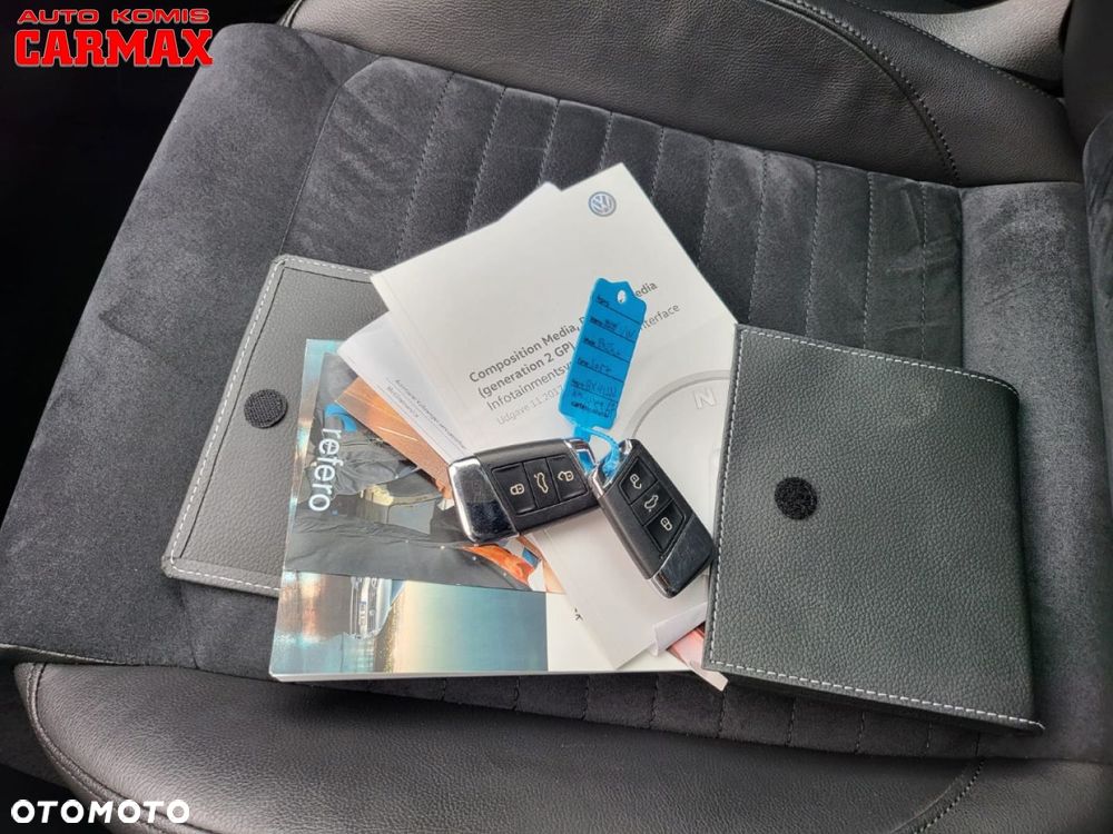 Volkswagen Passat - 37