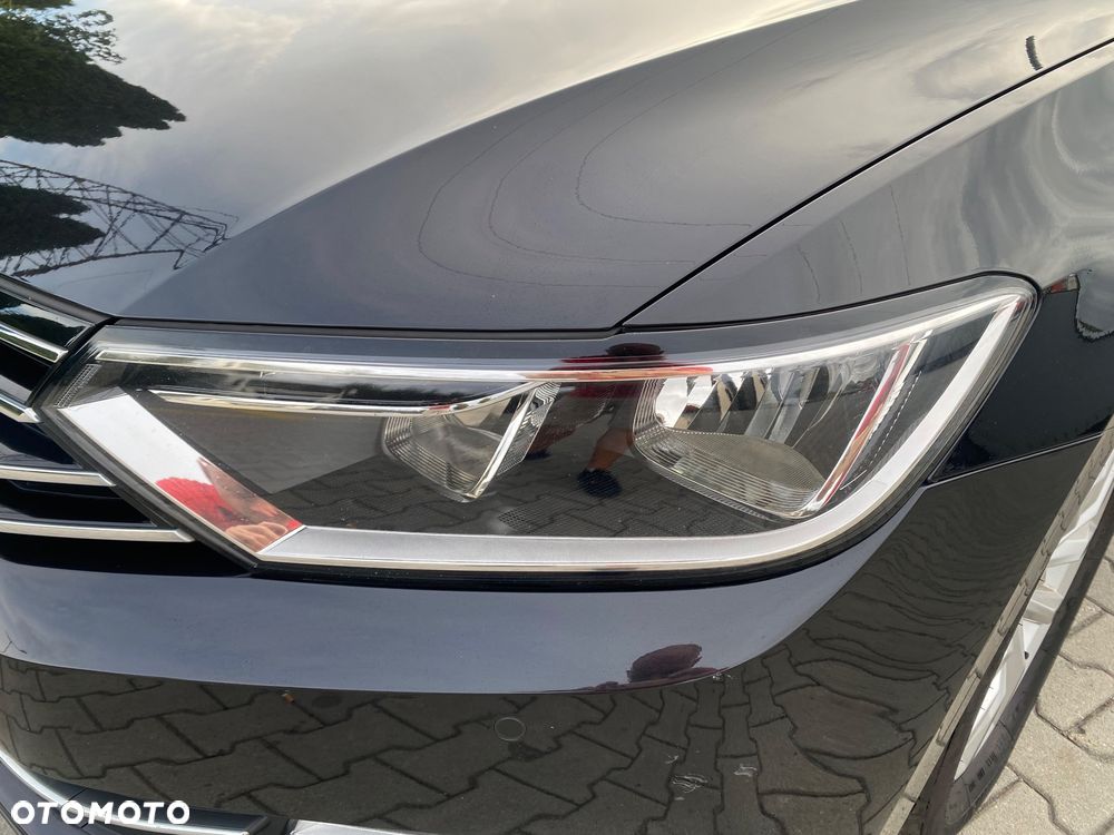 Volkswagen Passat - 13