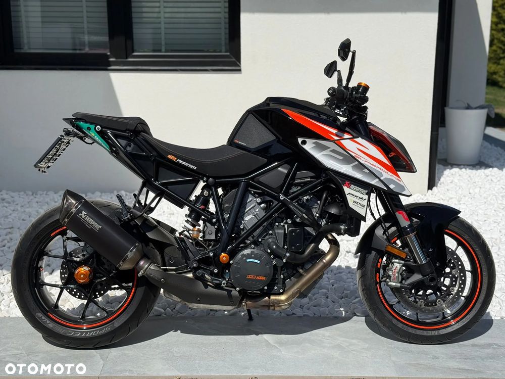 KTM Super Duke - 1