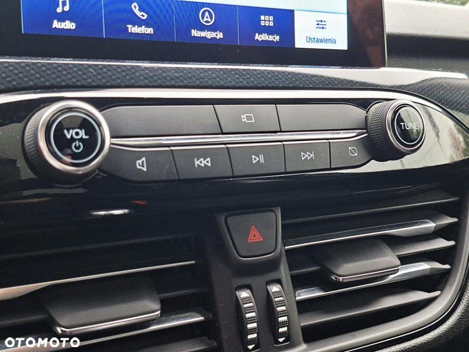 Ford Kuga - 31