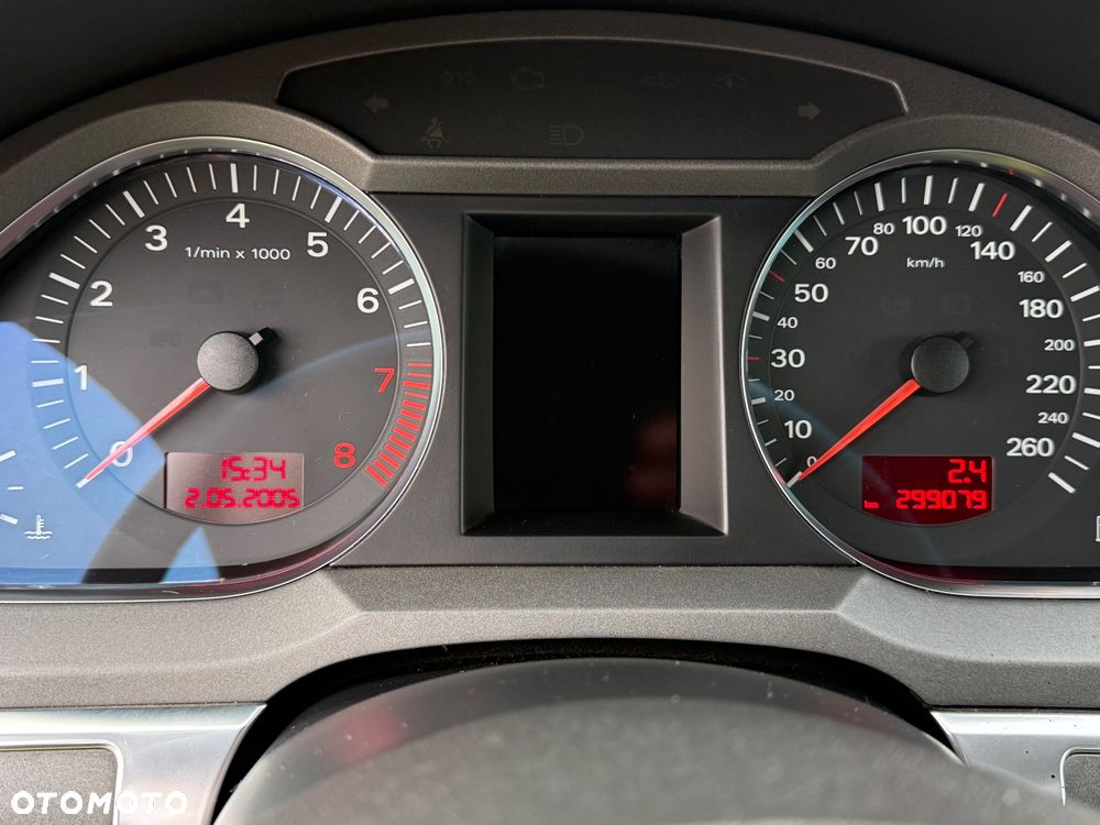 Audi A6 Avant 2.4 Multitronic - 28