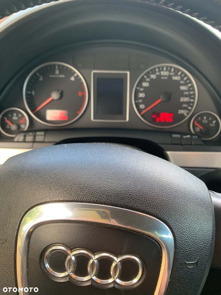 Audi A4 Limousine 1.9 TDI - 5