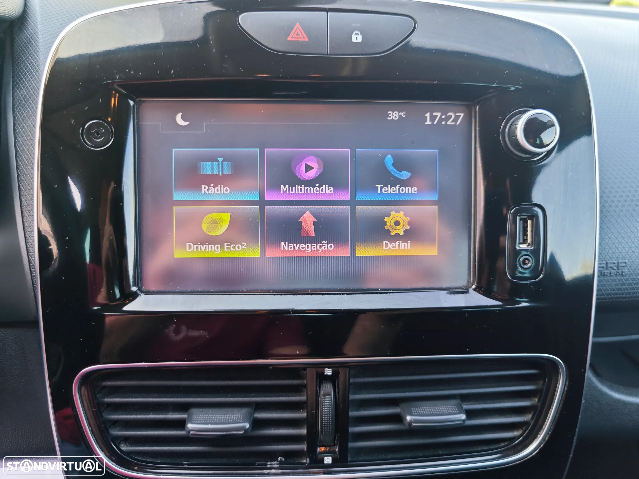 Renault Clio 0.9 TCe Limited - 18