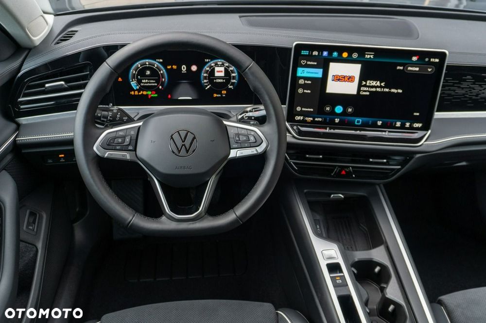 Volkswagen Passat - 18